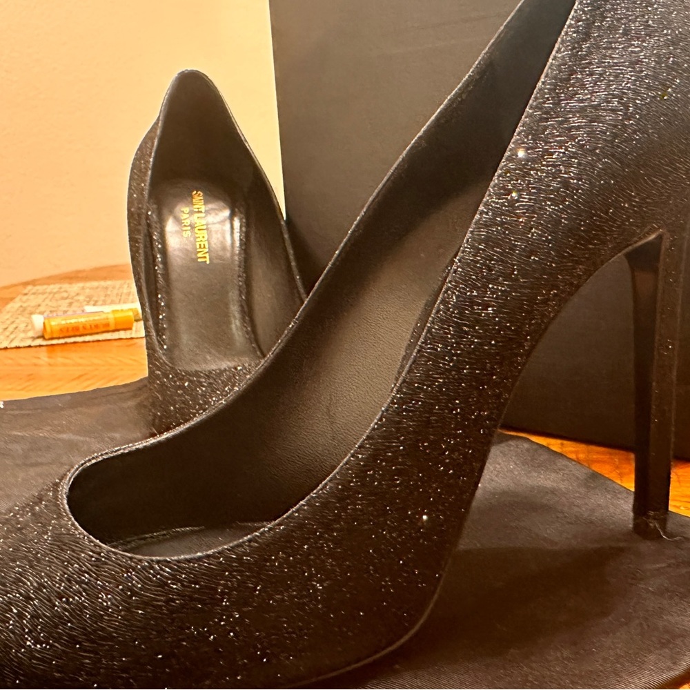 Saint Laurent Pointed Glitter Pumps - Picture 6 of 8